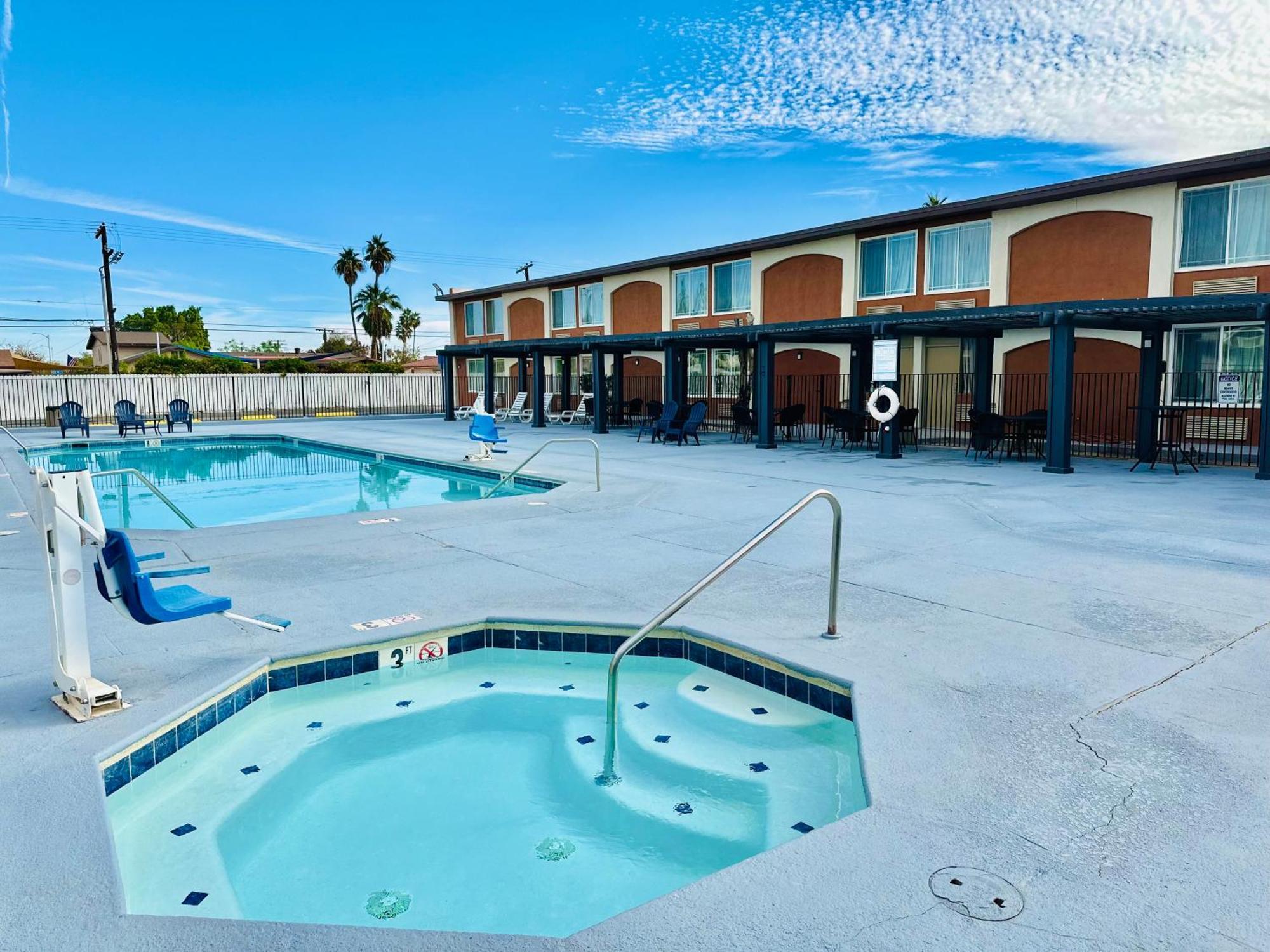 Ocotillo Inn 埃尔森特罗 外观 照片
