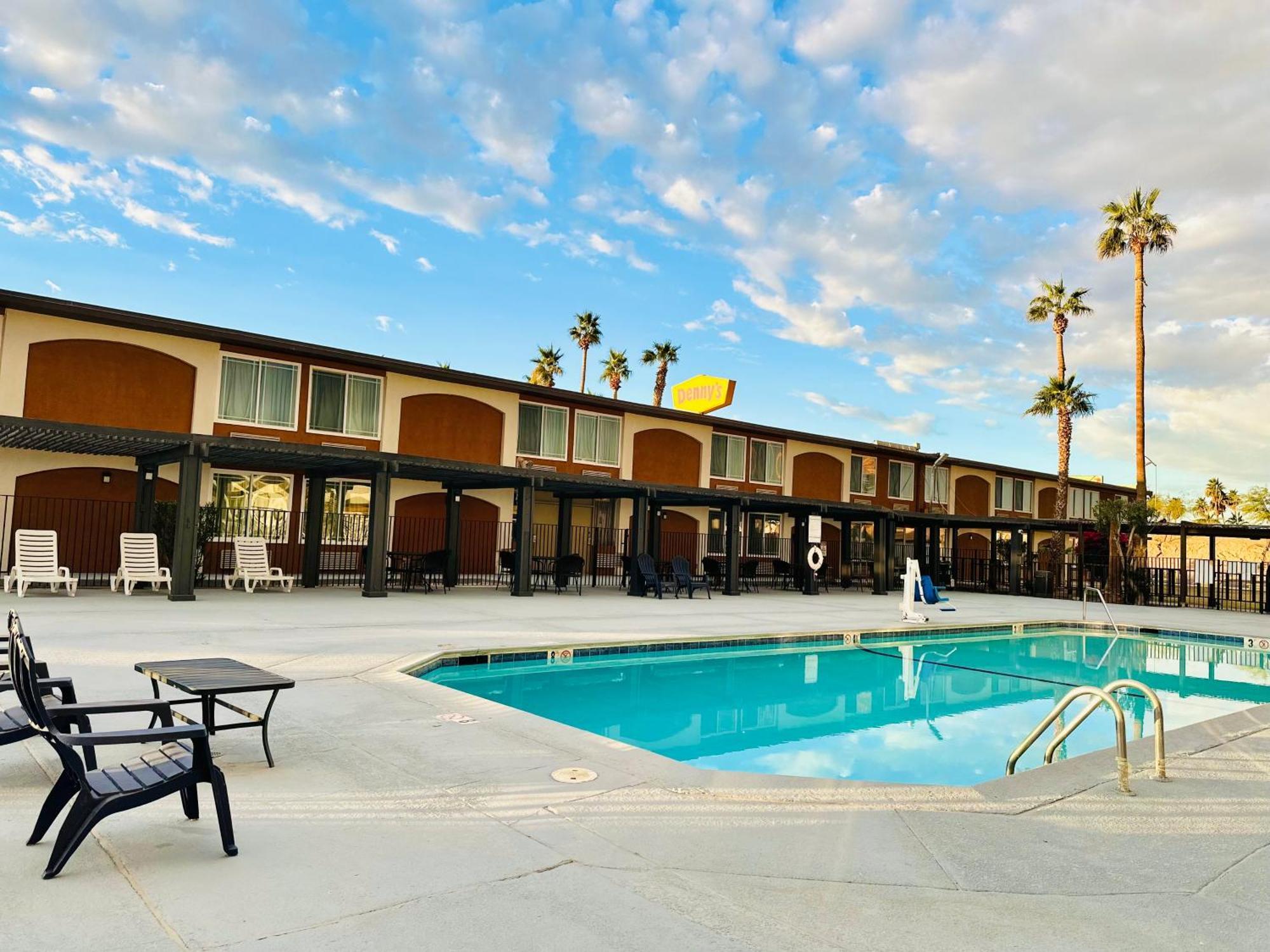Ocotillo Inn 埃尔森特罗 外观 照片