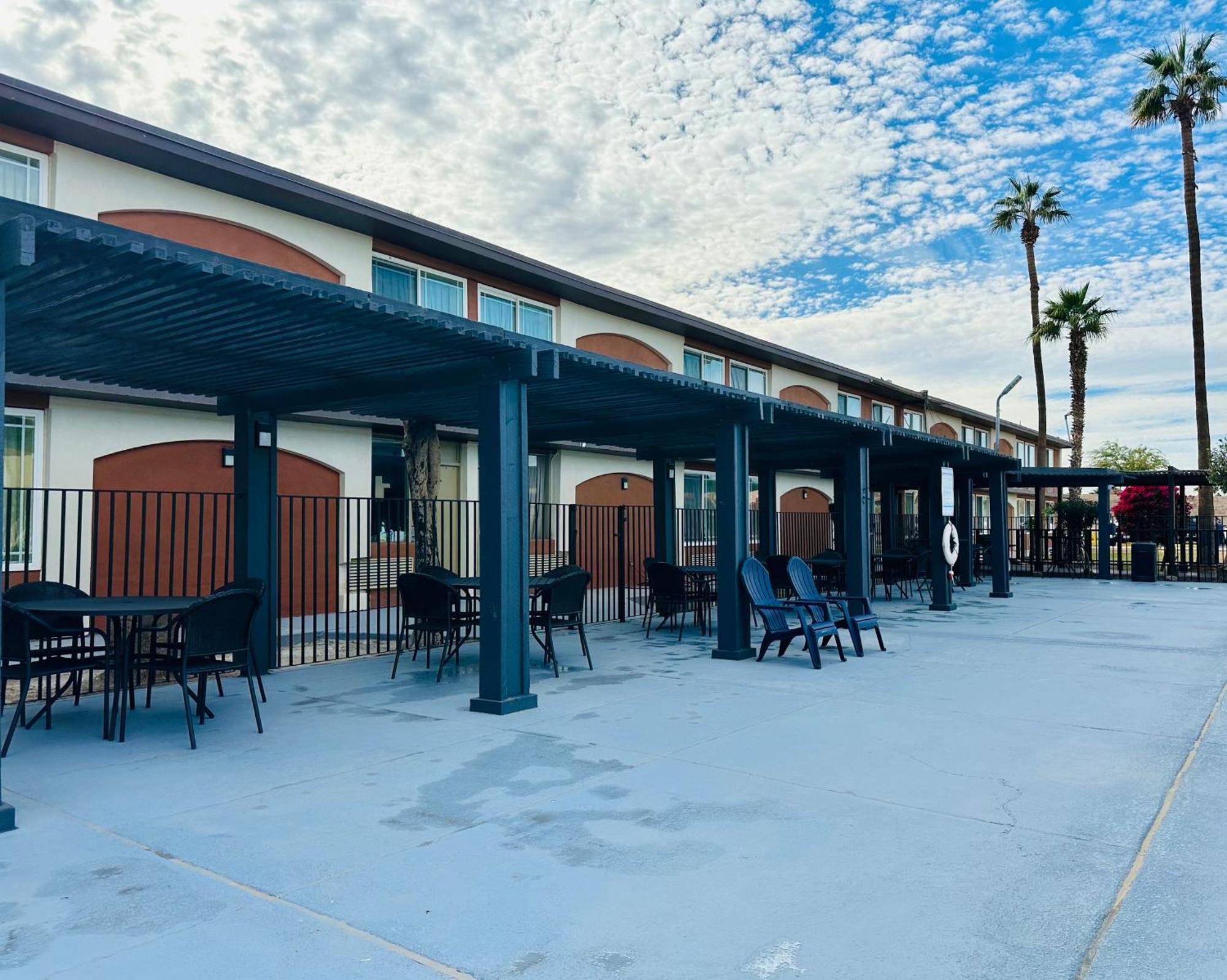 Ocotillo Inn 埃尔森特罗 外观 照片