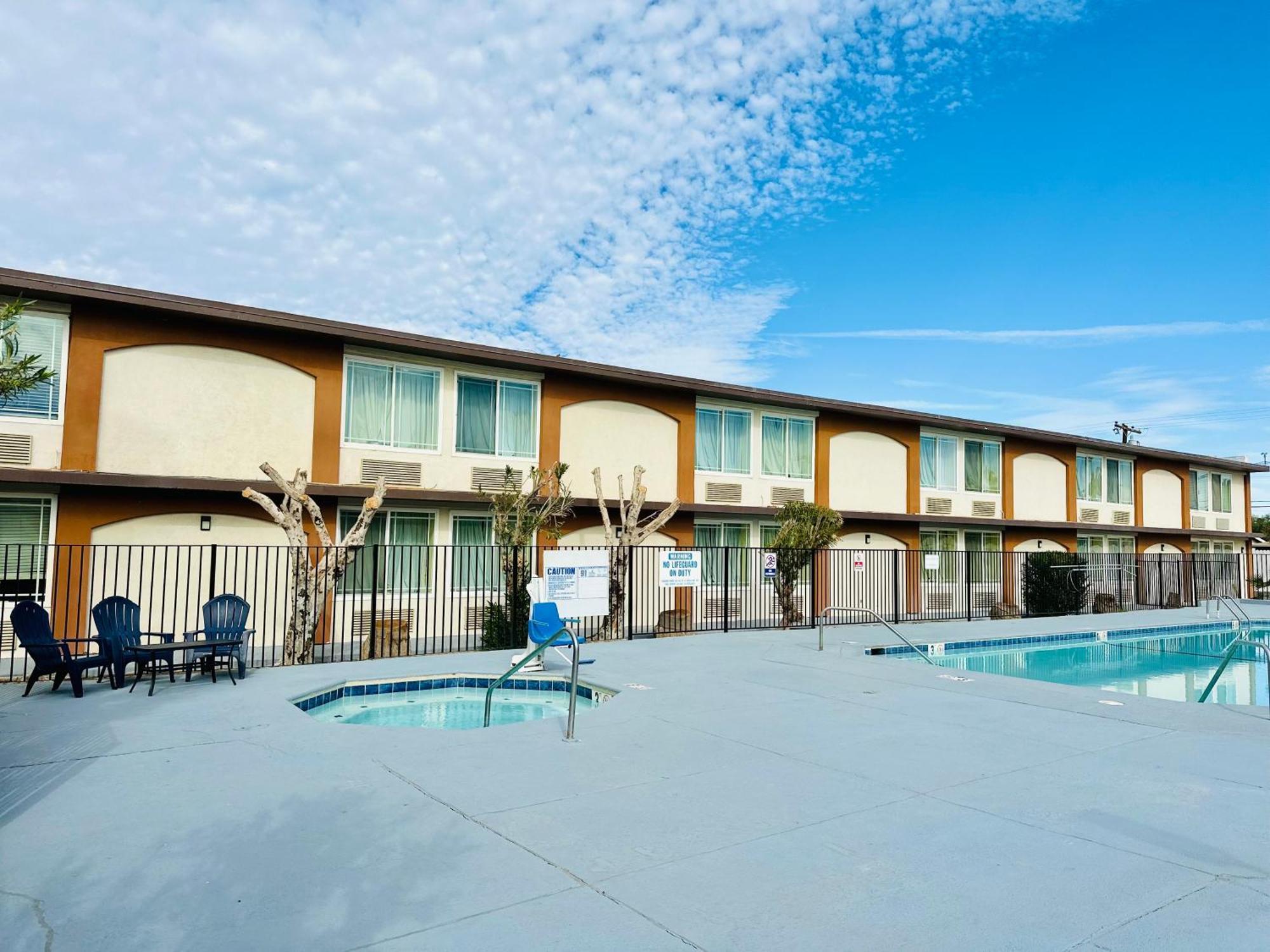 Ocotillo Inn 埃尔森特罗 外观 照片